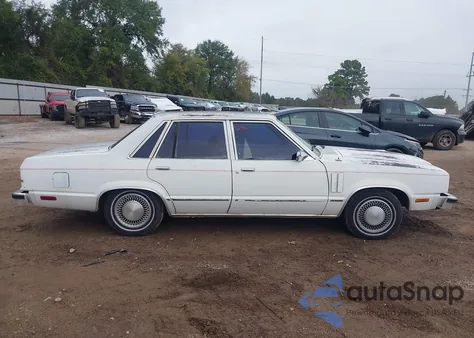 1980 Mercury Zephyr z USA, uszkodzony, nr VIN 0000000X32D628443